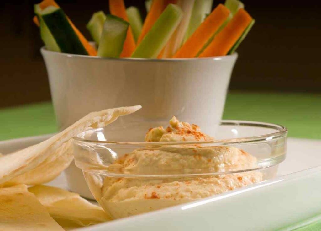 hummus snack